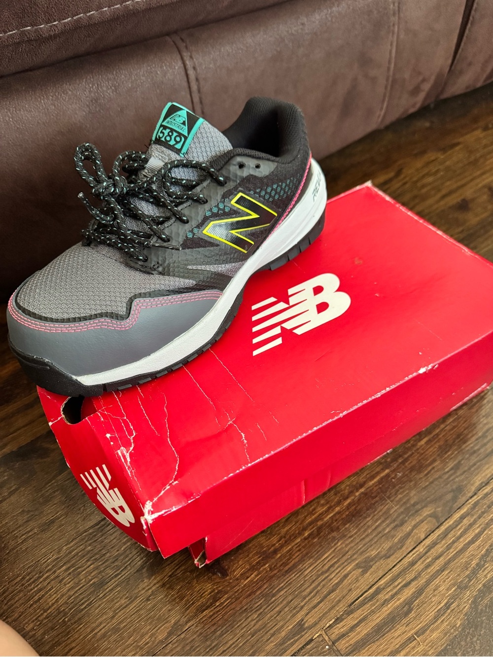 New Balance Women’s 589v1 WIDE Industrial Composite Toe | Size 8